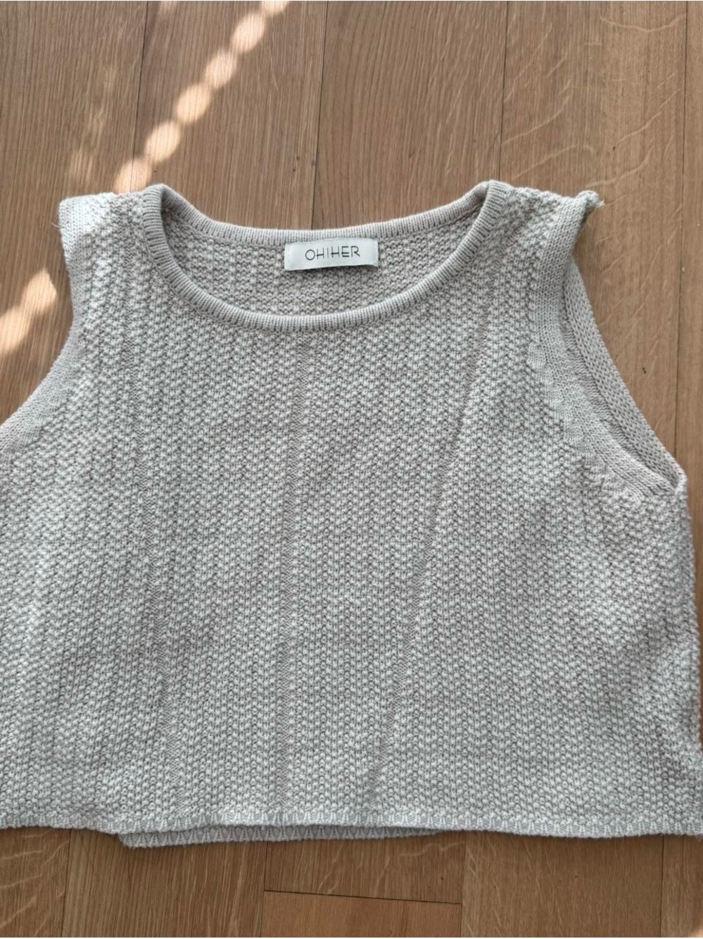 Cream/white knit cropped tank top